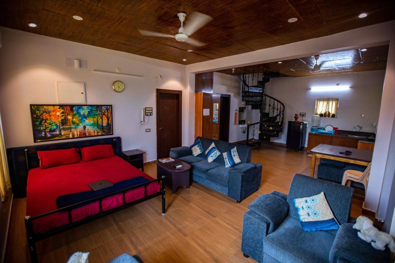 Waves Beach House Puducherry Exterior foto