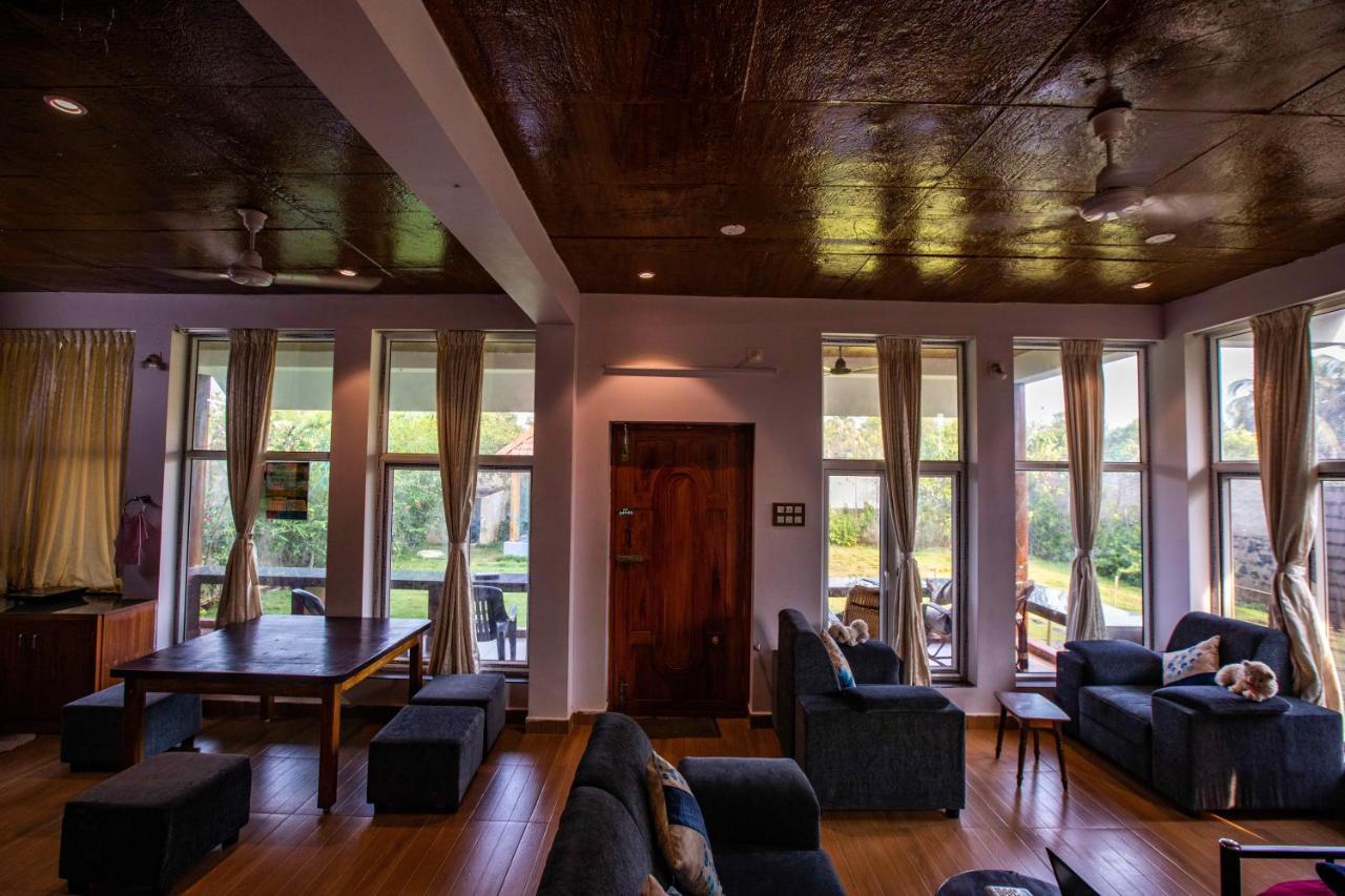 Waves Beach House Puducherry Exterior foto